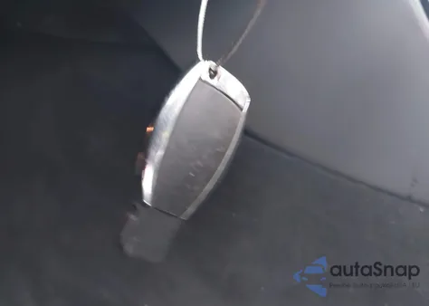 2016 Mercedes-Benz C 300 Luxury 4Matic z USA, uszkodzony, nr VIN 55SWF4KB8GU165786